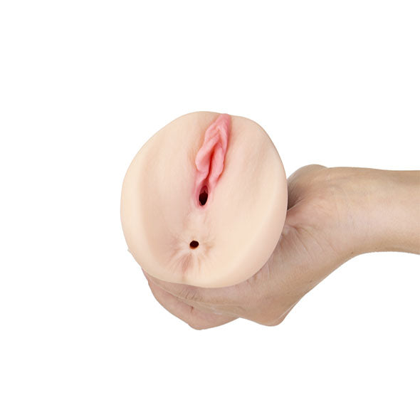 CutiePies Baker Becky Vagina Met Vibrator